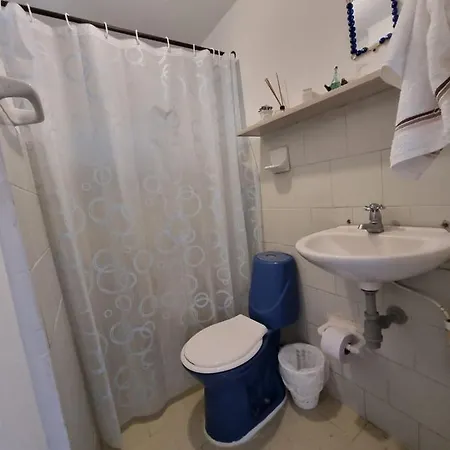 Apartment Habitacion Monica *